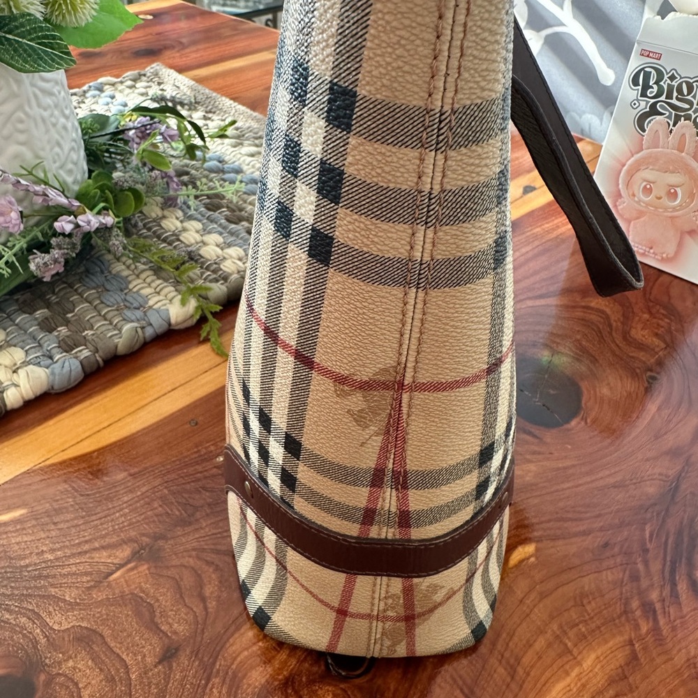 Burberry Beige and Brown Plaid Women's Bag - Picture 3 of 9